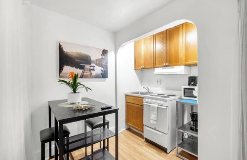 Washington Square West Apartment | Prime Studio Near Attractions
