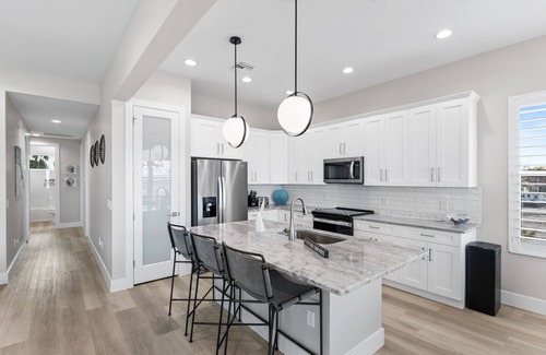 Mid Island House | PRIME wks still avail. 2/28-3/7 &4/4-4/11 FULL gulf view 220steps to the ocean.