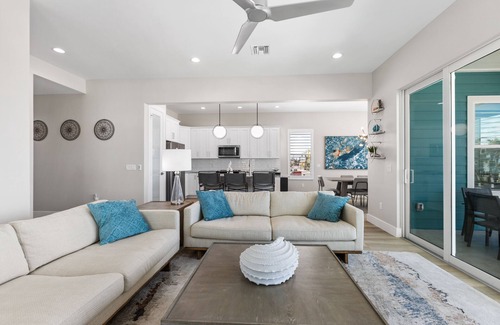 Mid Island House | PRIME wks still avail. 2/28-3/7 &4/4-4/11 FULL gulf view 220steps to the ocean.