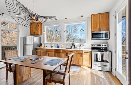 Denniston Apartment | Primrose - Cave Run Lake OR Red River Gorge KY