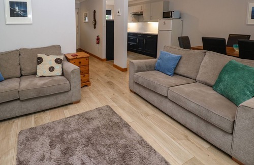 Falmouth Cottage | PRIMROSE COTTAGE, character holiday cottage in Falmouth