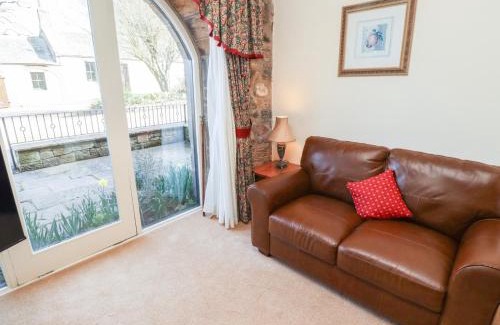 Akeld House | Primula Patch