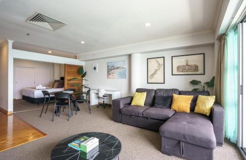 Auckland Central Business District Apartment | Princes Wharf - Bridge View