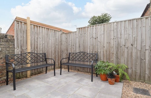 Alford Cottage | PRINTERS COTTAGE, pet friendly, character holiday cottage in Alford