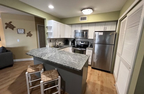 Seabrook Island Villa | PRISTINE BEACH, GOLF, TENNIS! BEAUTIFUL AND SPACIOUS 2BR COURTSIDE VILLA!