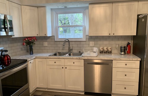 Northern Woods House | Pristine Clean and Sanitized Business Paradise
