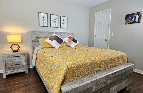 Tallahassee House | Pristine Elegance meets Chic Charm!