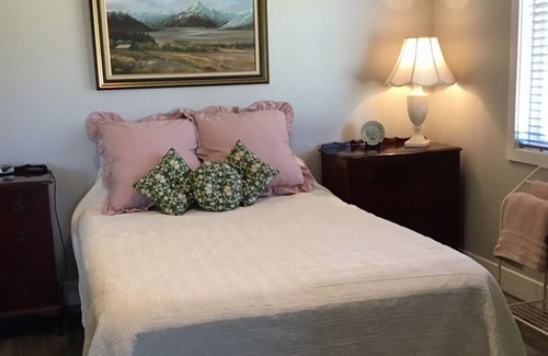 Acampo Other | Pristine Farmhouse in the Heart of Lodi Wine Country