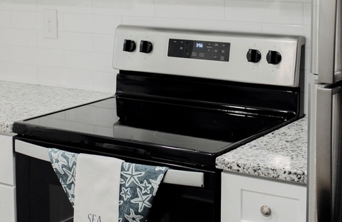 Socastee House | Pristine, Newly Renovated, Private