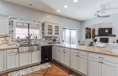 Casas Adobes House | Pristine Placita- Enjoy a Spa-Like Oasis w/Pool & Views