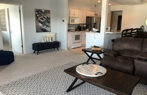 Lake Ozark Condo | Pristine Property with Lakefront View Just Steps from the Heated Pool & Hot Tub