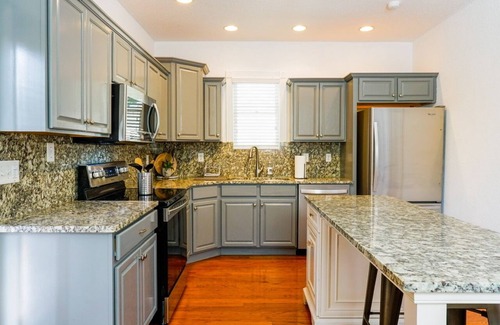 Historic Downtown House | Pristine SouthernCharm Home w/Pool Historic Ocala/WEC/HITS