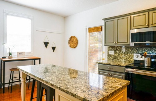 Historic Downtown House | Pristine SouthernCharm Home w/Pool Historic Ocala/WEC/HITS