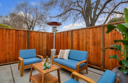 Walnut Creek House | Pristine Walnut Creek Retreat | Newly Remodeled