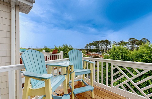 West Ocean City House | Pristine West OC townhome close to shopping, w/kitchen, washer/dryer & free WiFi