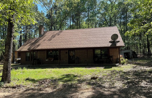 Jefferson Cabin | Priv 80private hidden gem spa retreat out-adventure ATV trails fish cabin& relax
