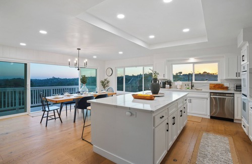 Fallbrook Villa | Priv. Resort! Mountain Views Oasis- Heated Pool & Spa, Game Rm, Temecula-8 miles