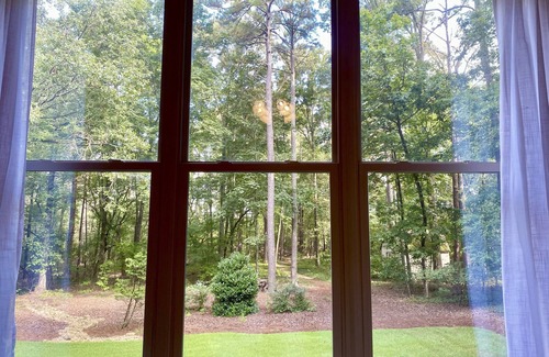 Senoia House | Privacy, view & location in one! Secret garden 4 bedroom Senoia home on 5 acres