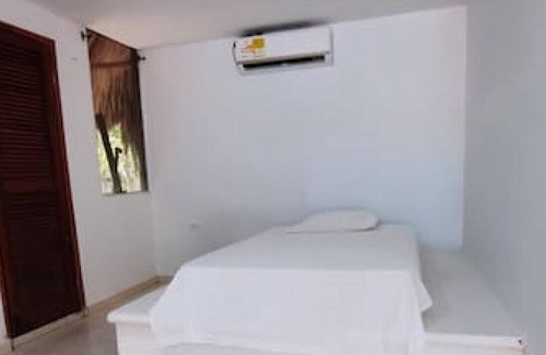Rosario Islands Cabin | Privare Room 420-Friendly - Full A/C Islas del Rosario.