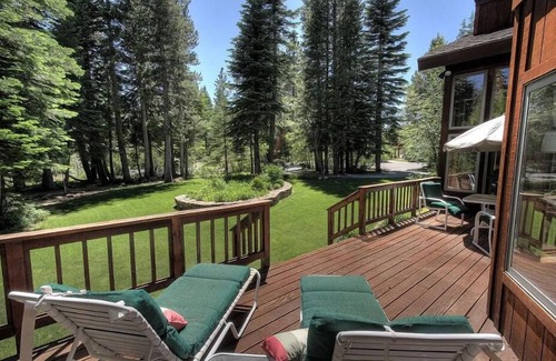 Talmont House | Private 1 Acre Twin Peaks Estate, Private 1 Acre Twin Peak Estate