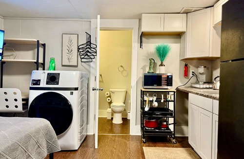 Fountain Square Apartment | Private 1BR, Monthly Stays, Pups Welcome