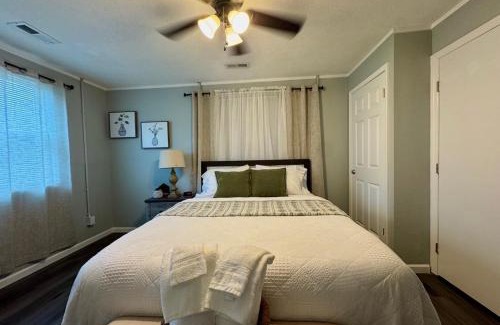 Knoxville Apartment | Private 1BR Retreat 10 Min to UT, Downtown, and Hospitals