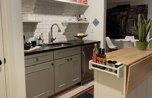 Downtown House | Private 2 bdrm, 1 bth, wet bar, renovated suite, Wifi, W/D