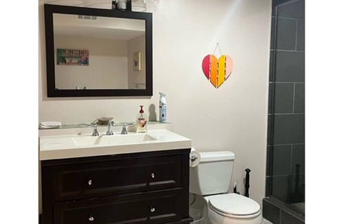 Geyser Crest Apartment | Private 2 Bedroom Apartment