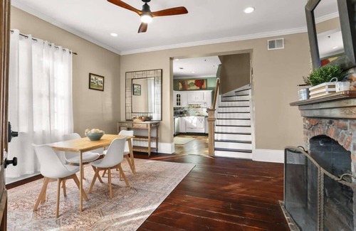 West Riverside House | Private 2 Bedroom Bungalow w/Gated Parking