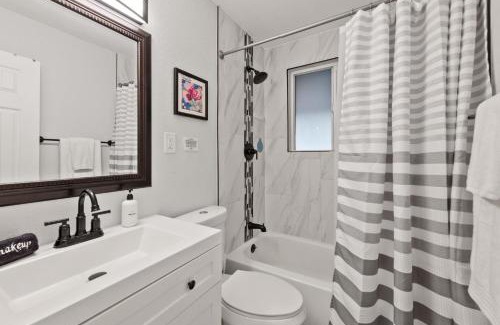 Lamar Heights Area House | Private 2BR Retreat Near Denver - Gray St