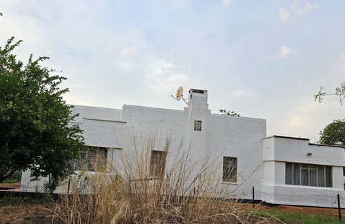 Livingstone House | Private 3 Bedroom Holiday Home in Livingstone, Zambia. 10mins to Victoria Falls