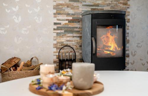 Kavlinge Villa | Private 3 BR Villa! Jacuzzi Fireplace Near Lund and Malmö