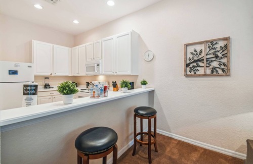 Bahama Bay Apartment | Private 3rd-Floor Bahamas Bay Apartment – No Rear Neighbors!