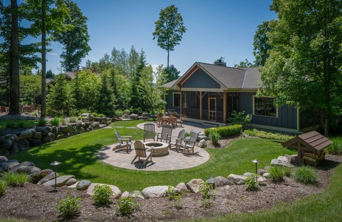 Harbor Springs Cottage | Private 4 Bedroom-8 Bed Cottage Near Ski Resorts! Stay at True North Golf Club
