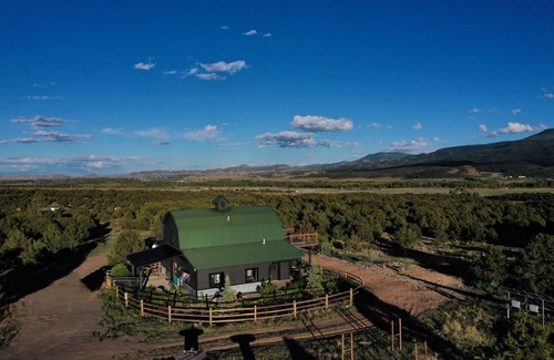 South Fork House | Private 43 Acres Retreat in South Fork