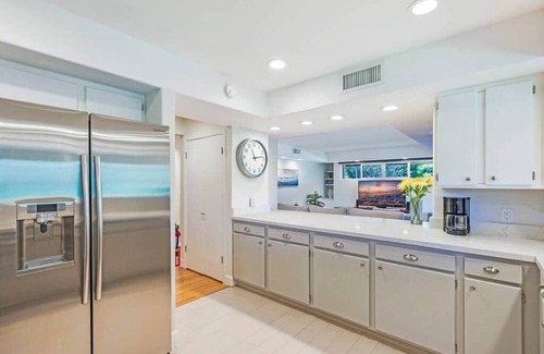Kahana House | Private 4bd Home, Walk to Beach