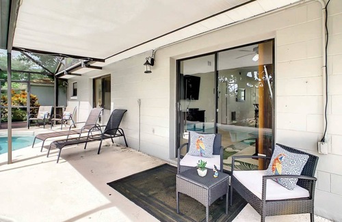 Poinciana House | Private 4BR Bungalow with Screened pool large yard