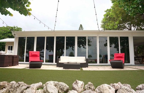 Tavernier House | Private 5 acre ocean view home with hot tub in the Florida Keys.