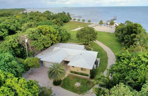 Tavernier House | Private 5 acre ocean view home with hot tub in the Florida Keys.