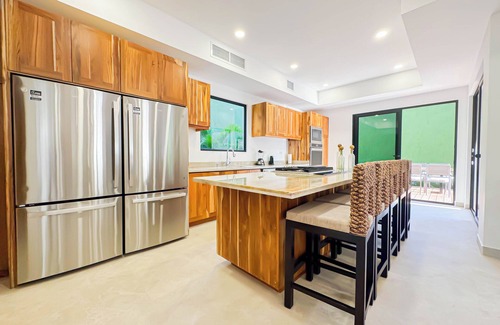 Jaco Villa | Private 5 Bedroom Luxury Villa Prime Location South End Of Jaco Beach