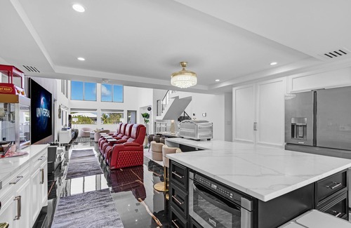 Buccaneer Point Villa | Private 5-bedroom pool villa in beautiful Key Largo, resort lifestyle!