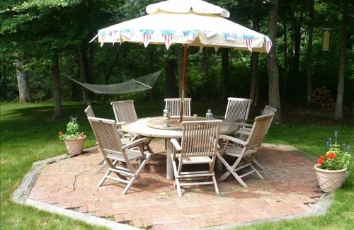Vineyard Haven House | Private 6 Acres, Walk to Private Beach