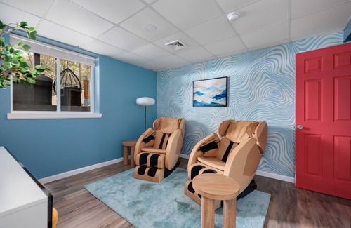 Tunkhannock Township House | Private 6BR Mountain Estate w/HotTub & Pickleball