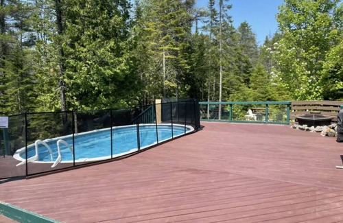 Northern Bruce Peninsula Cottage | PRIVATE AND COZY COTTAGE WITH A POOL