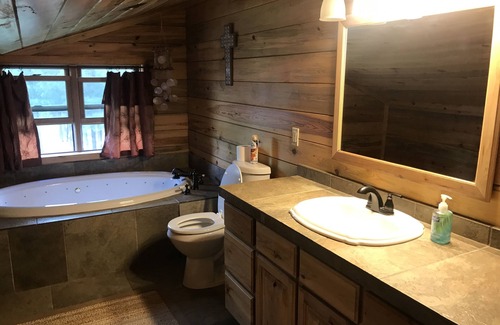 Hermosa House | Private and Peaceful Log Cabin