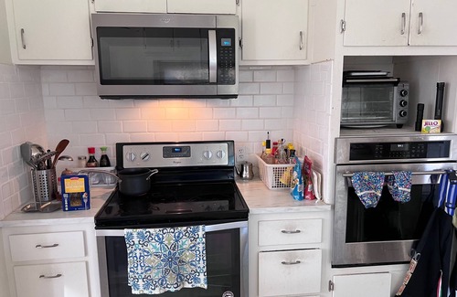 Fig Garden House | Private and secluded 2622 sf fully furnished house in exclusive Old Fig Garden