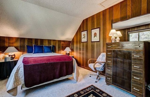Estes Park House | Private and Secluded Home on 25 Acres Pets Welcome
