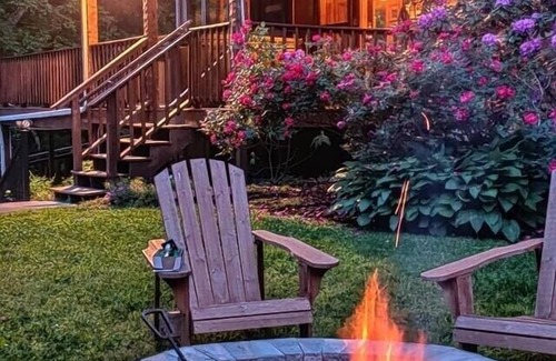 Sevierville Cabin | Private and Spacious 2200 sf, 3 king beds cabin, 1.2 acres with large game room