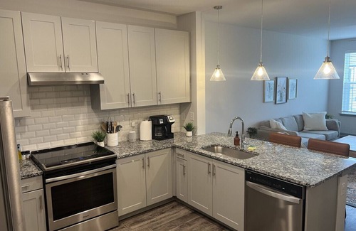 Metrocenter - North Rhodes Park Apartment | Private Apartment 7 Minutes to Downtown! Spacious and Accessible!