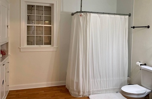 Edna Apartment | Private apartment in downtown Edna, Tx